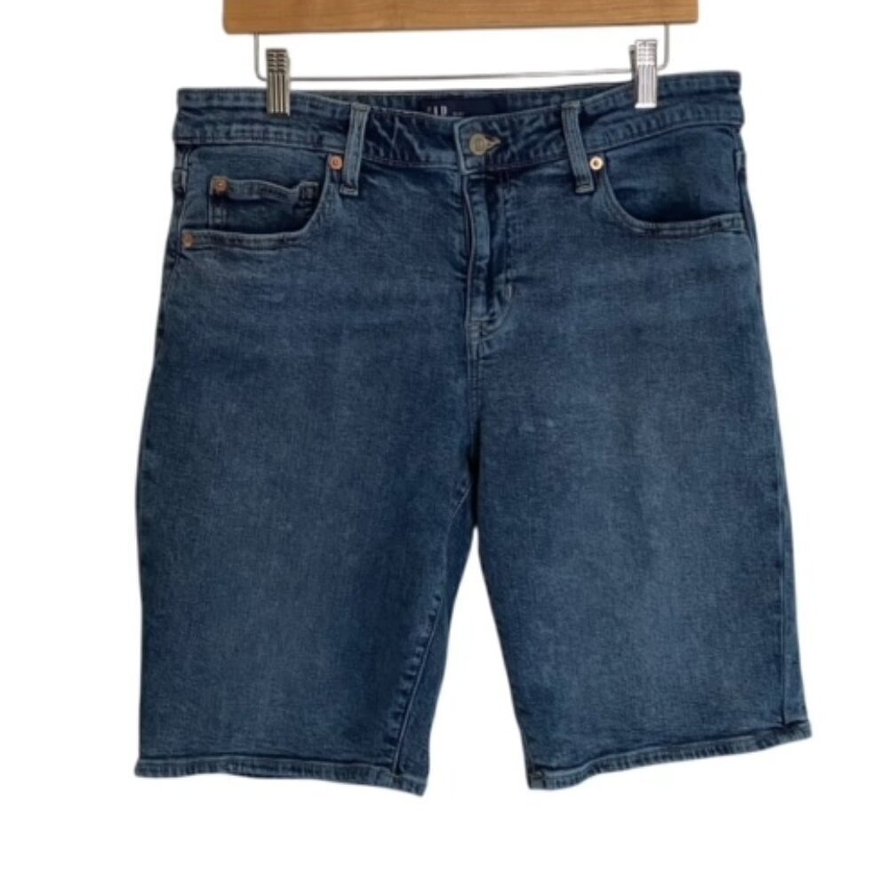 Classic Light Blue Denim Bermuda Shorts - Women - Picture 2 of 4
